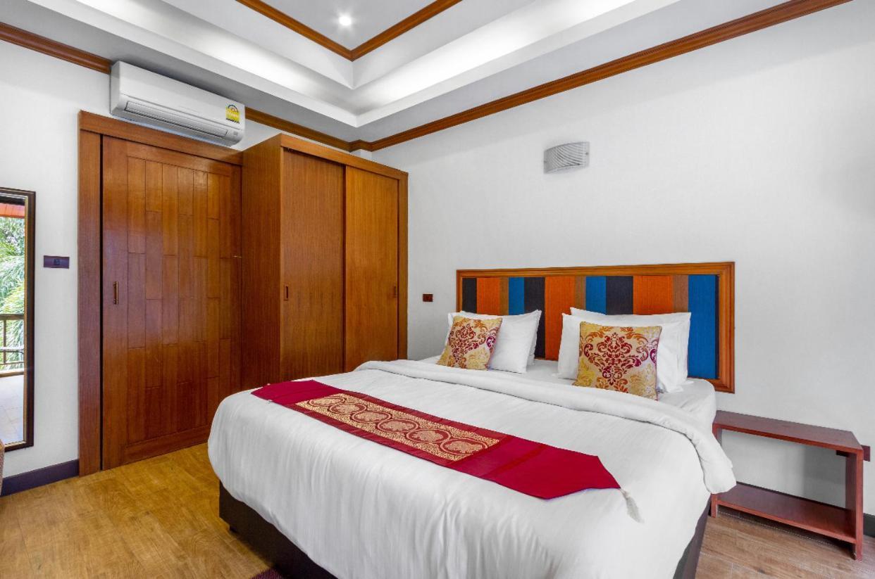 Private Villas Bangtao Pantai Bang Tao Luaran gambar